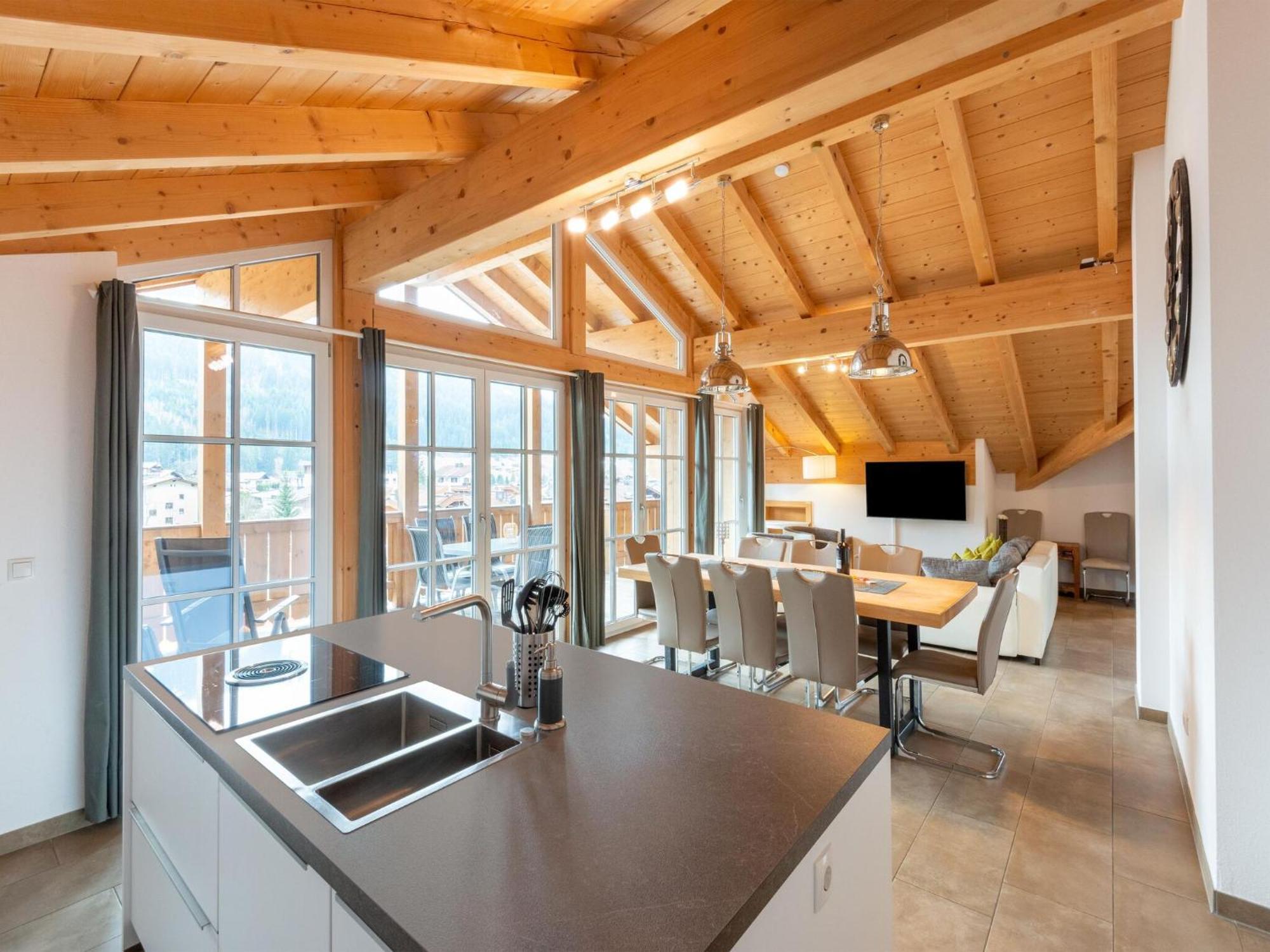 Luxury Penthouse With Balcony Ski Storage Carport Lift Leilighet Brixen im Thale Eksteriør bilde