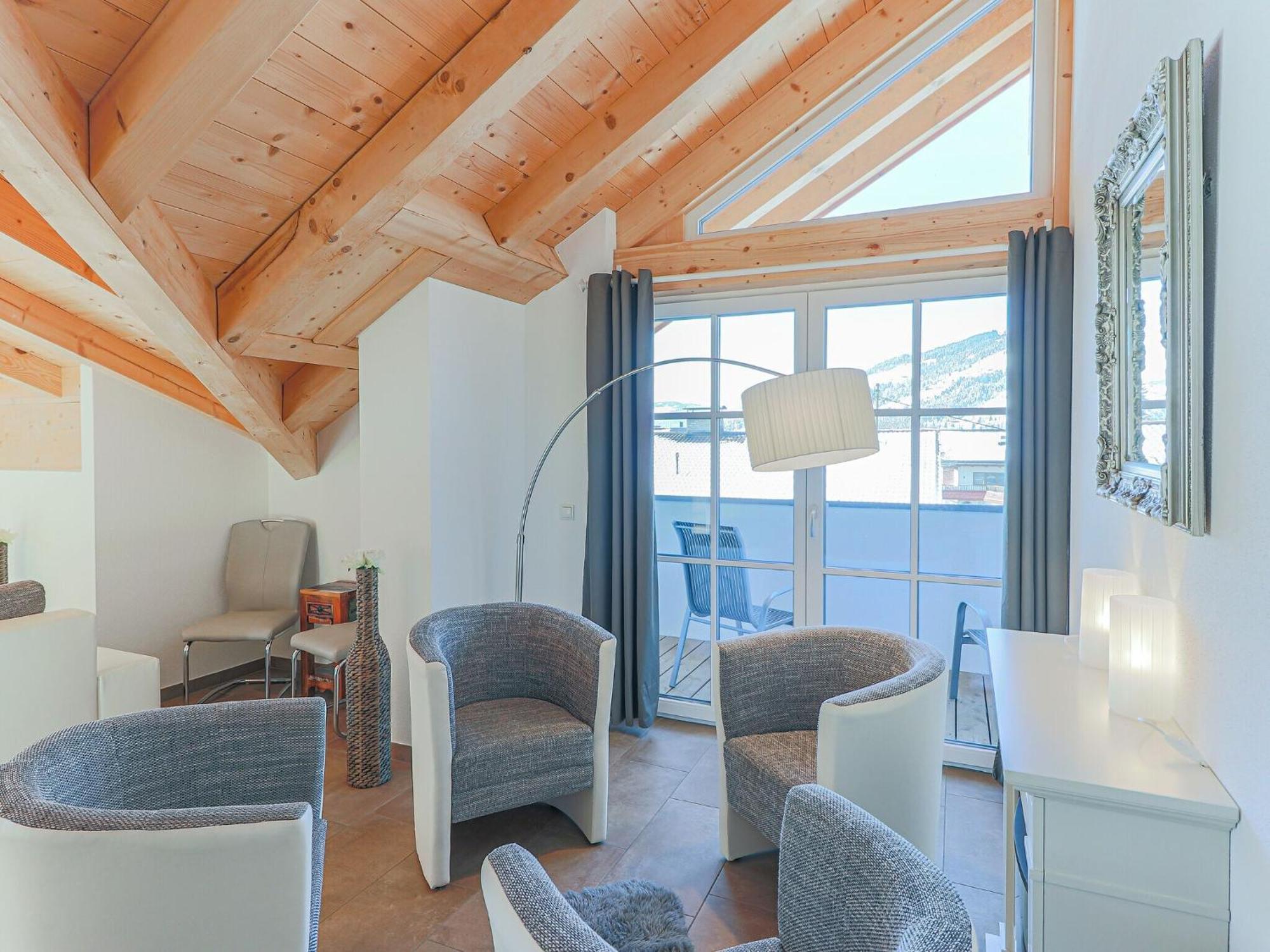 Luxury Penthouse With Balcony Ski Storage Carport Lift Leilighet Brixen im Thale Eksteriør bilde