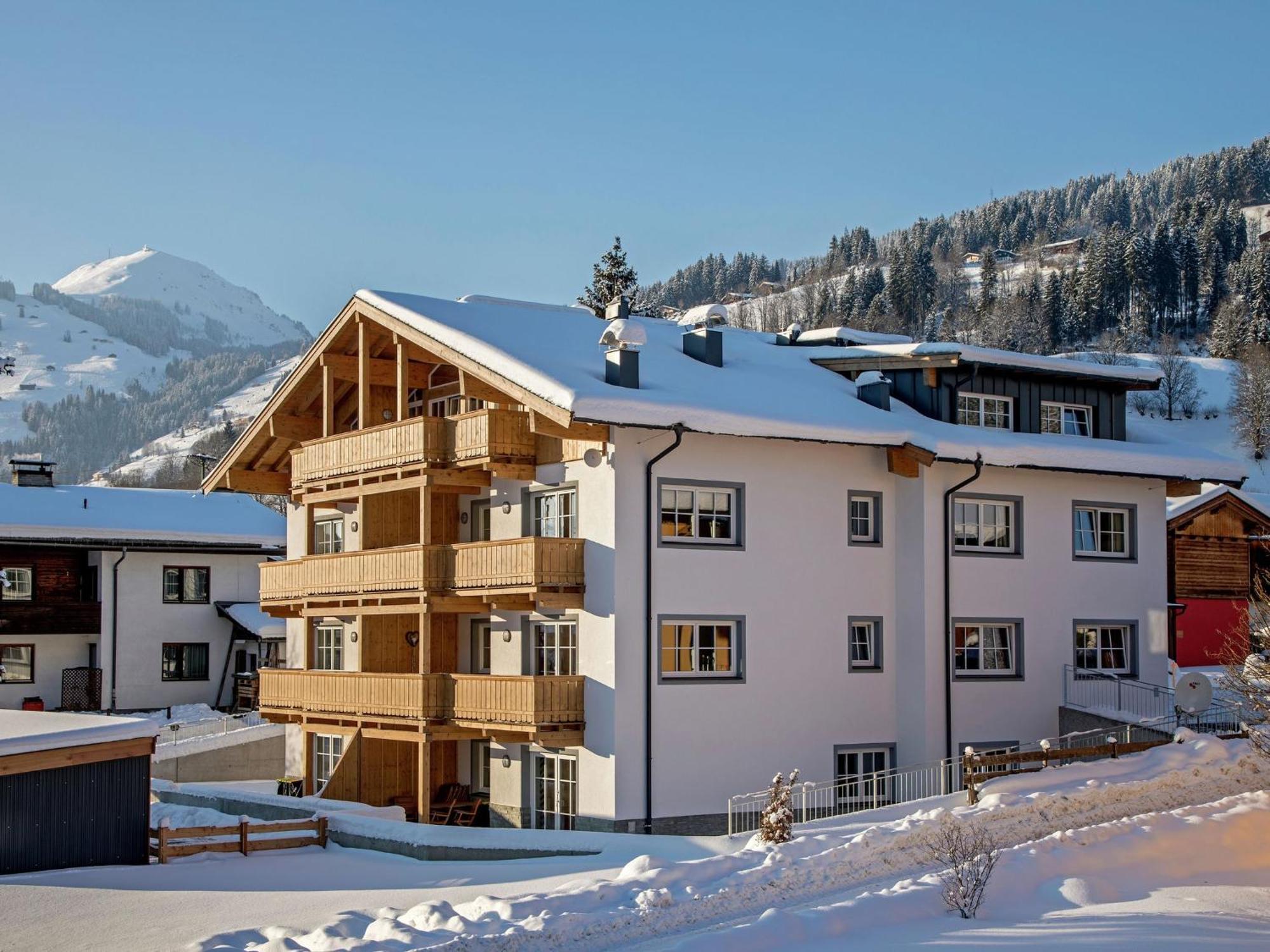 Luxury Penthouse With Balcony Ski Storage Carport Lift Leilighet Brixen im Thale Eksteriør bilde